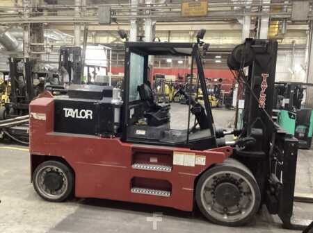 Propane Forklifts 2017  Taylor THC400L (1)