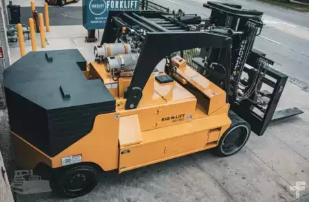 Propane Forklifts 2026  Royal RNL 80/100 (2)