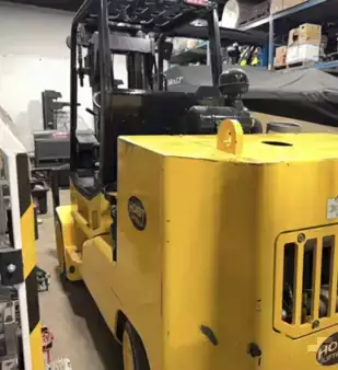 Propane Forklifts 2018  HOIST F300 (2)
