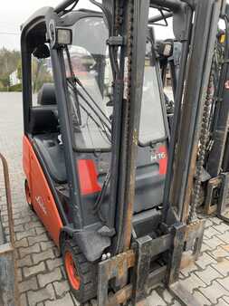 Propane Forklifts 2014  Linde H16T (2) 