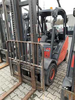 Gas truck 2010  Linde H30T (1) 