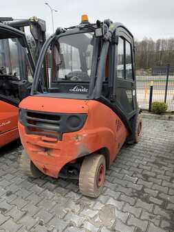 Diesel heftrucks 2012  Linde H30D (4) 
