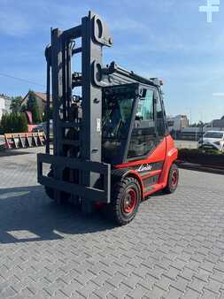 Diesel Forklifts 2012  Linde H70D (1) 