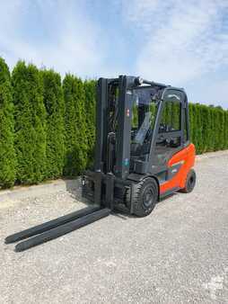 Carretilla elevadora GLP 2024  Linde H35T-01 (3)