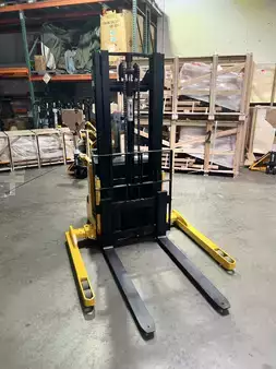 Pallet Stackers 2012 Big Joe PDS 25-106 (14)