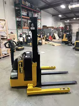 Pallet Stackers 2012 Big Joe PDS 25-106 (9)