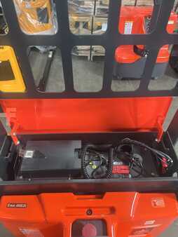 Electric Pallet Jacks 2022  Noblelift PTE40 (14)