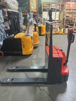 Electric Pallet Jacks 2020  Noblelift PTE40 (1)