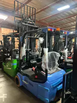 Montacargas Eléctrico (3 ruedas) 2023 Big Joe LVE40 (7)
