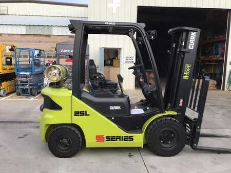 Propane Forklifts Clark S25