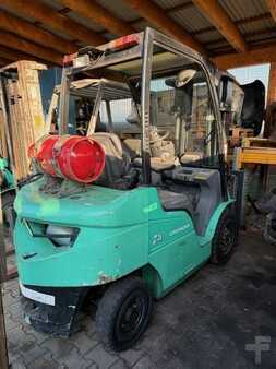 LPG VZV 2011  Mitsubishi FG 25 N (1)