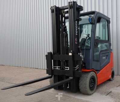 Eléctrico - 4 rodas 2022 Toyota 9FBM30T (3)