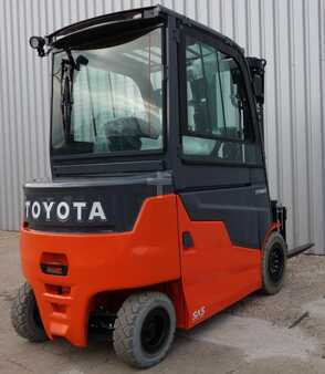 Eléctrico - 4 rodas 2022 Toyota 9FBM30T (4)