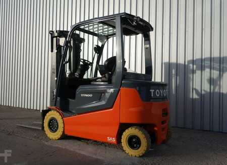 Eléctrico - 4 rodas 2022 Toyota 9FBM25T (1)