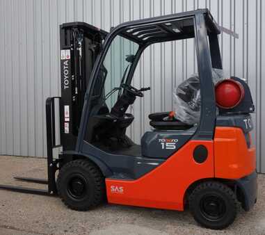 Propane Forklifts 2022  Toyota 8FGF15 (1)