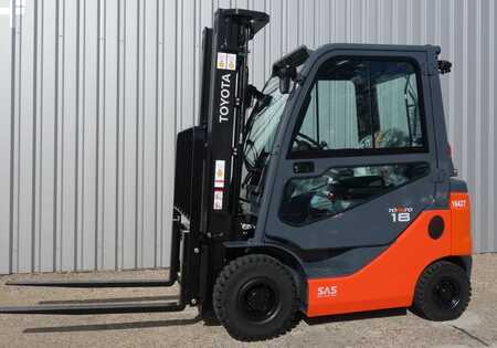 Empilhador a gás 2021 Toyota 8FGF18 (2)