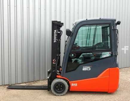 Eléctrico - 3 rodas 2023 Toyota 8FBE20T (1)