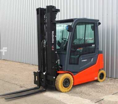 Eléctrico - 4 rodas 2023 Toyota 9FBM25T (2)