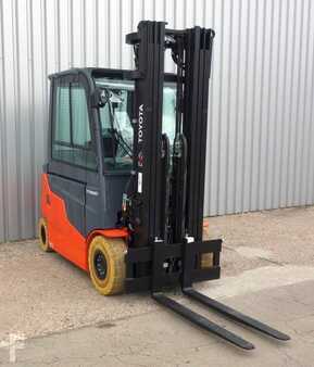 Eléctrico - 4 rodas 2023 Toyota 9FBM25T (3)