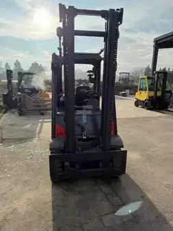 Chariots élévateurs diesel 2015  Linde H25T-02 (4)