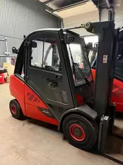 Chariots élévateurs GPL 2016  Linde H30T-02 (2)