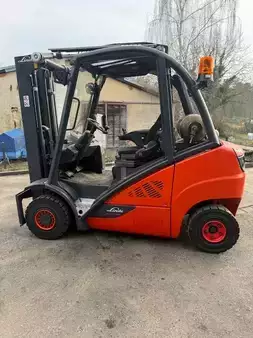 Chariots élévateurs diesel 2017  Linde H25T-02 (1)