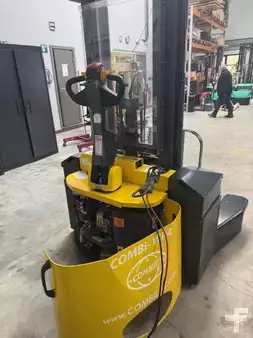 Pallet Stackers 2017  Combilift WR4 (1)