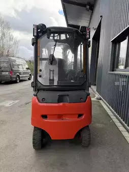 Chariots électriques à 4 roues 2016  Linde E20PHL-02 (3)