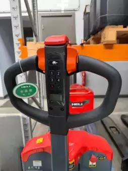 Transpalettes électriques 2024  Heli CBD20-BLIH (3)