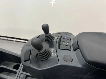 LPG VZV 2020  Linde 1202 H 25 T-01 (7)