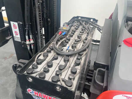 Carretilla retráctil 2016  BT RRE 1400 (15)