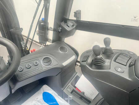 Dízel targoncák 2023  Linde 1202 H 25 D-01 (15)