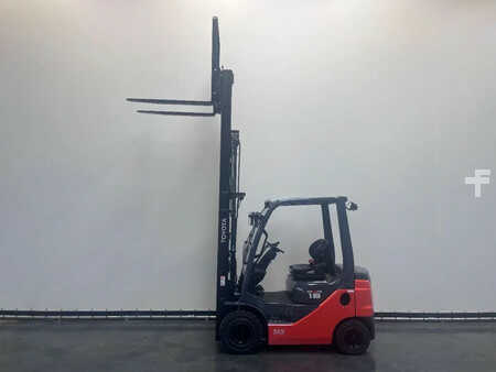 Carrelli elevatori diesel 2023  Toyota 42-8 FDF 18 (12)