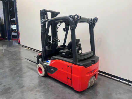 Chariots électriques à 4 roues 2023  Linde 386-02 E 20 L-02 (6)