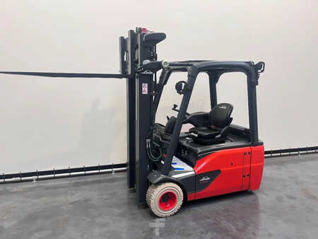 Chariots électriques à 4 roues 2023  Linde 386-02 E 20 L-02 (9)