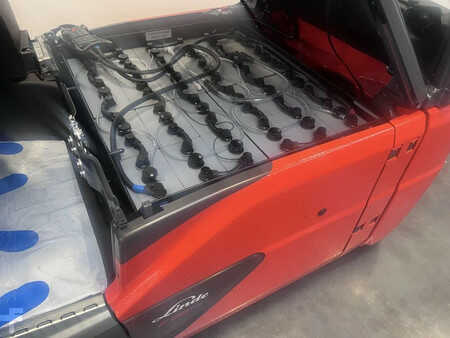 Chariots électriques à 4 roues 2023  Linde 386-02 E 20 L-02 (13)