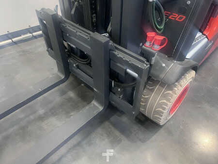 Chariots électriques à 4 roues 2023  Linde 386-02 E 20 L-02 (5)