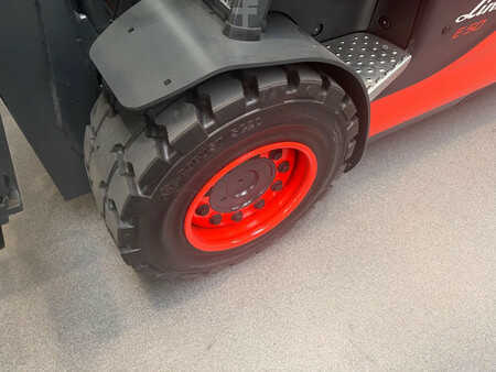 Dieselový VZV 2023  Linde 388 E 50 HL-01/600 DEMO (9)