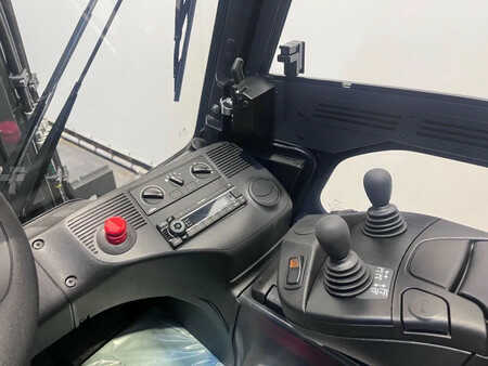Chariots élévateurs diesel 2023  Linde 388 E 50 HL-01/600 (7)