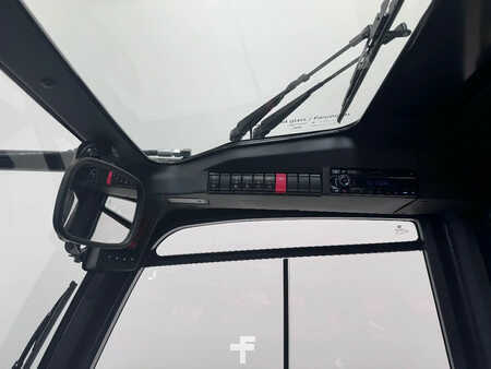 Chariots élévateurs diesel 2024  Linde 1204 H 50 D-01/600 AIRCO (13)