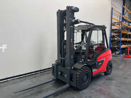 Chariots élévateurs diesel 2024  Linde 1204 H 50 D-01/600 AIRCO (8)