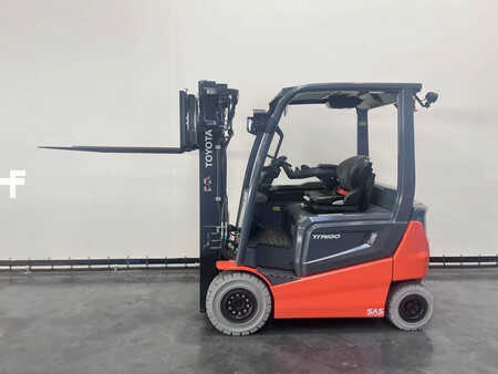 Chariots électriques à 4 roues 2023  Toyota 9 FMBK 25 T ONGEBRUIKT (11)