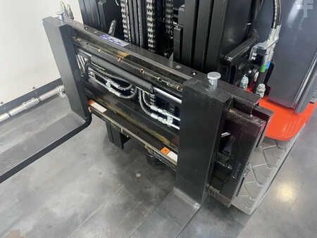 Chariots électriques à 4 roues 2023  Toyota 9 FMBK 25 T ONGEBRUIKT (6)