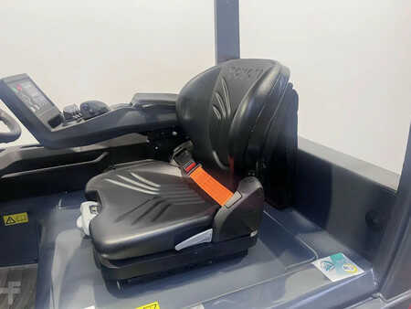 Chariots électriques à 4 roues 2023  Toyota 9 FMBK 30 T ONGEBRUIKT (5)