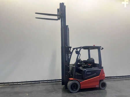 Chariots électriques à 4 roues 2023  Toyota 9 FMBK 30 T ONGEBRUIKT (9)