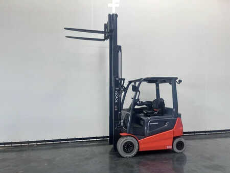 Chariots électriques à 4 roues 2023  Toyota 9 FMBK 25 T ONGEBRUIKT (12)