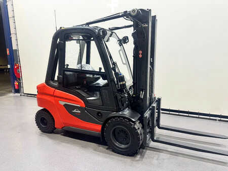 Dieselstapler 2024  Linde 1202 H 35 D-01 zonder Linker deur (19)