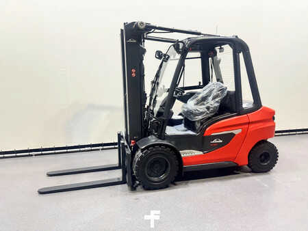 Dieselstapler 2024  Linde 1202 H 35 D-01 zonder Linker deur (2)