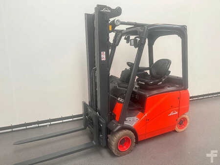 Elektro 4 Rad 2008  Linde 386 E 20 PH-01 (1)