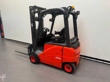 Chariots électriques à 4 roues 2007  Linde 386 E 20 PH-01 (12)